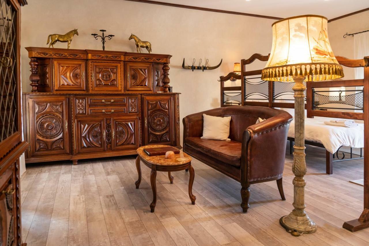 Historic Apartment In The Heart Of The City Veliko Tarnovo Eksteriør billede