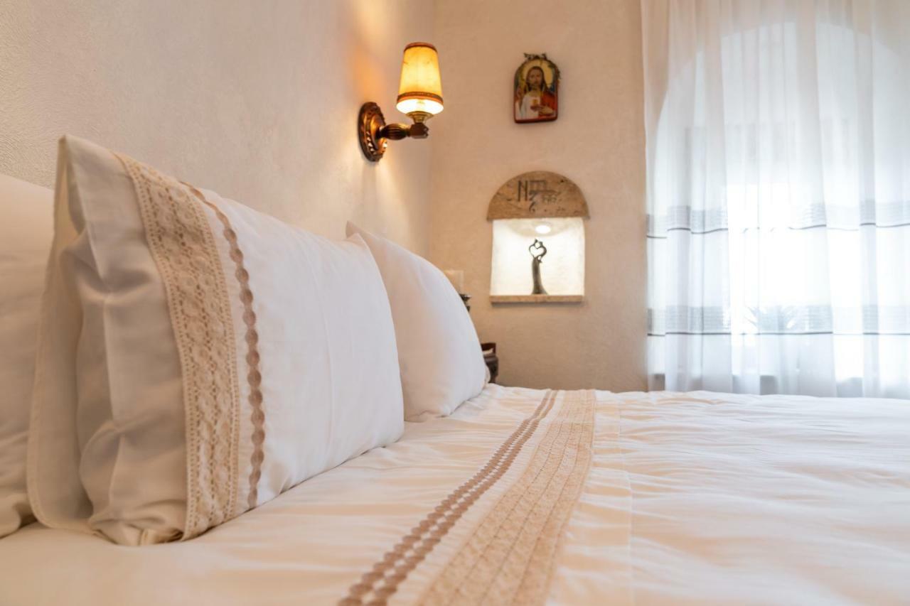 Historic Apartment In The Heart Of The City Veliko Tarnovo Eksteriør billede