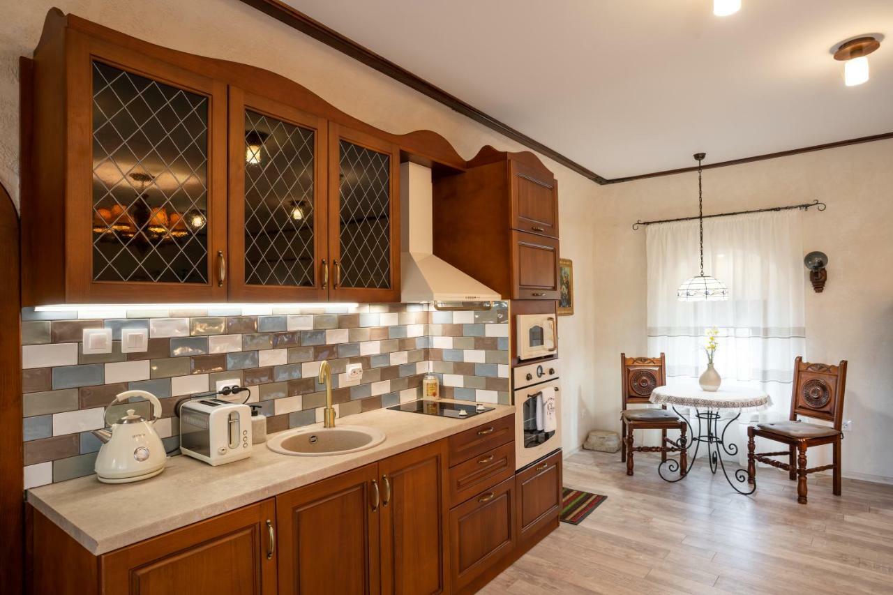 Historic Apartment In The Heart Of The City Veliko Tarnovo Eksteriør billede