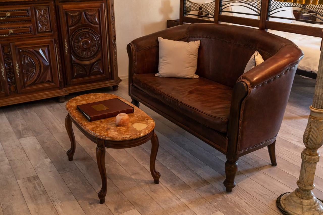 Historic Apartment In The Heart Of The City Veliko Tarnovo Eksteriør billede
