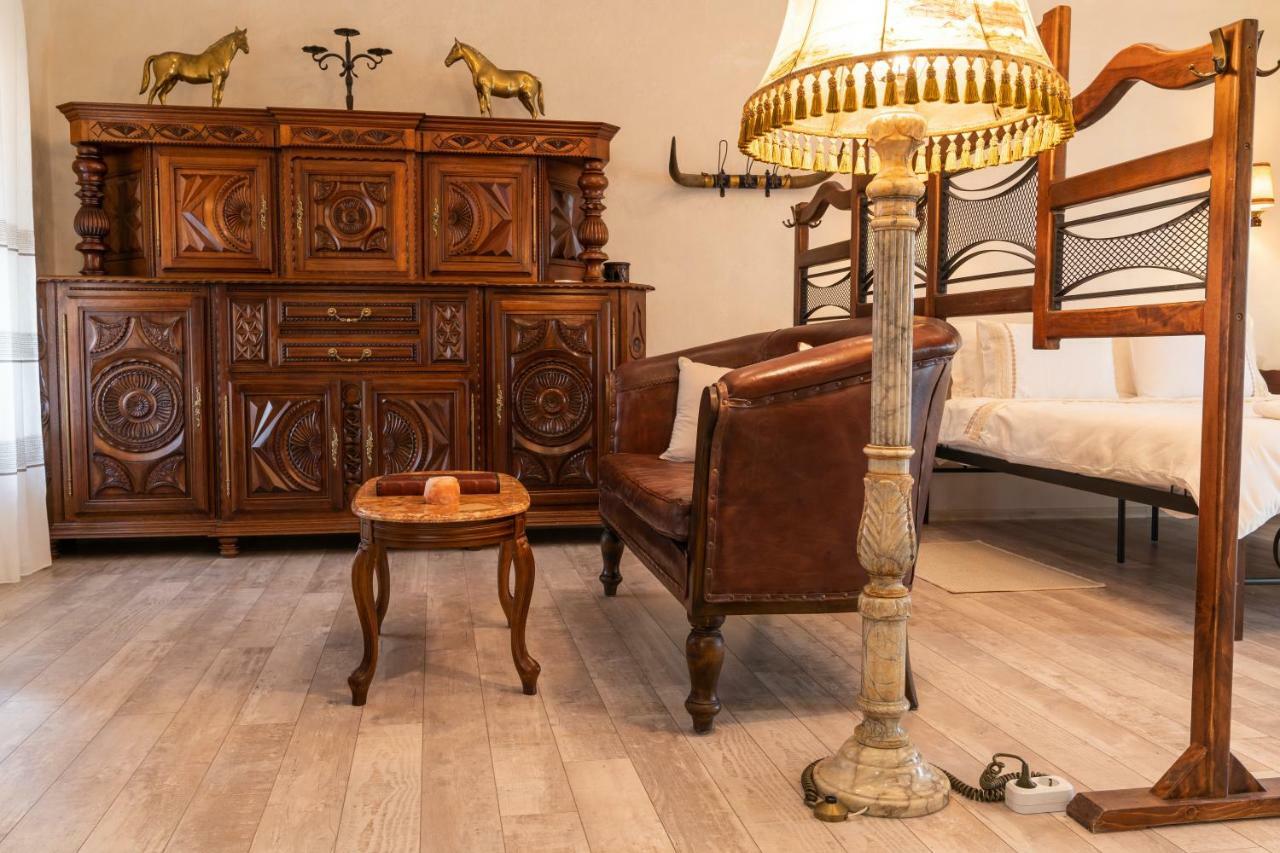 Historic Apartment In The Heart Of The City Veliko Tarnovo Eksteriør billede