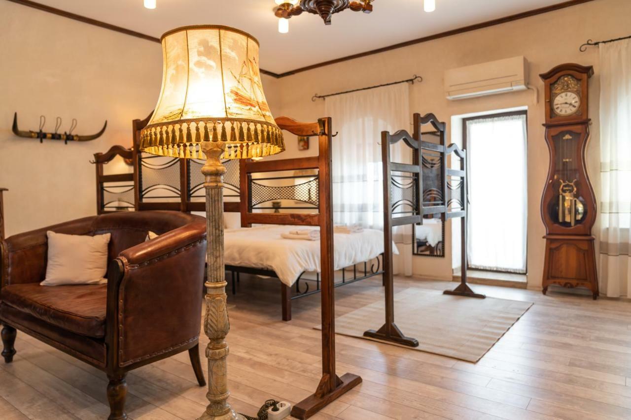 Historic Apartment In The Heart Of The City Veliko Tarnovo Eksteriør billede